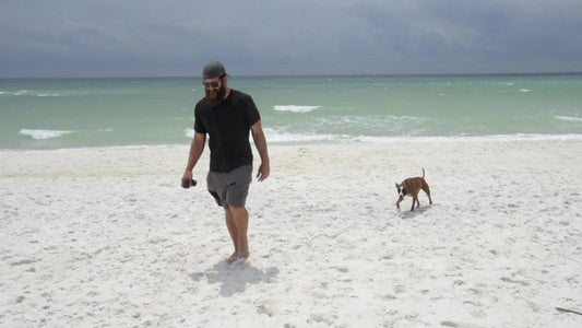 Former NFL Player Donates Everything To Charity And Hits The Open Road With His Rescue Dog